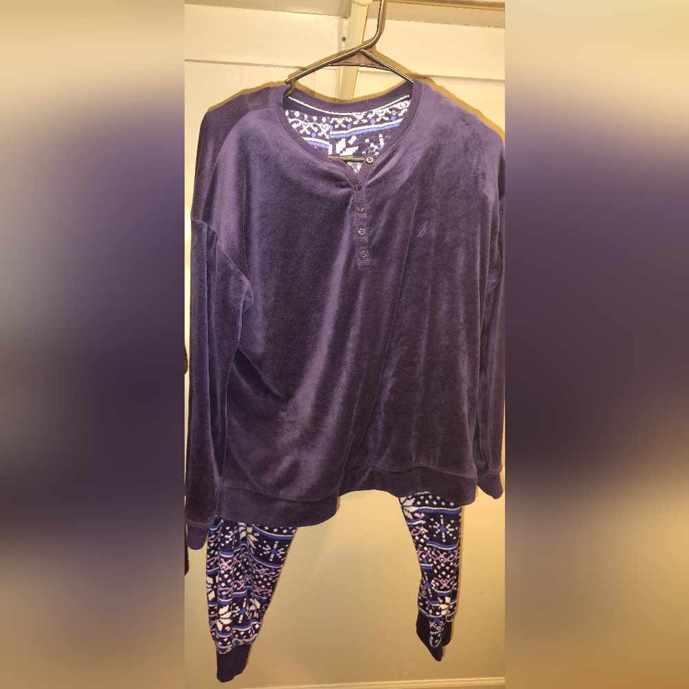 Nautica Deep Purple Pajama Set